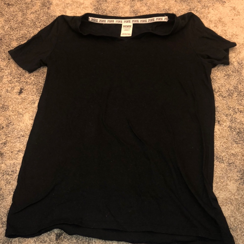 Black v neck shirt